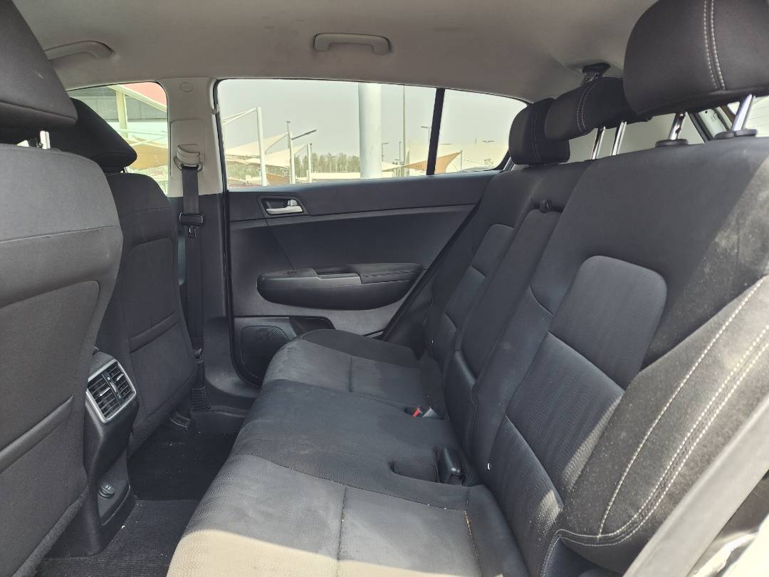 2020 KIA SPORTAGE — 90560 Miles — Lot 40335284 — Souq - Marhaba Auctions Used Cars - Image 6