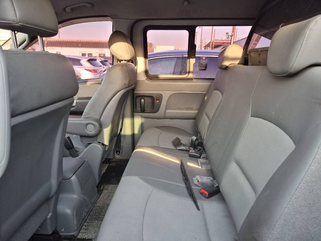 HYUNDAI GRAND STAREX 2012 - Marhaba Auction Used Cars - Image 7