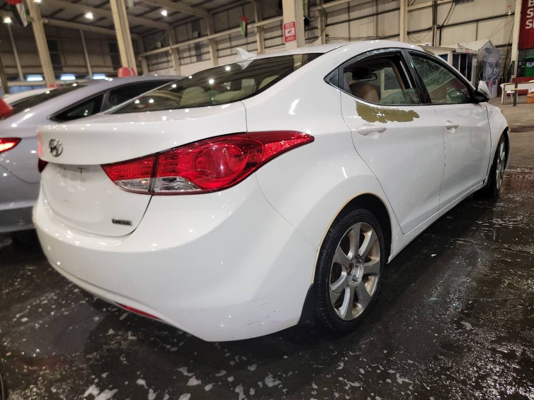 2013 HYUNDAI ELANTRA — 138297 Miles — Lot 71327103 - Marhaba Auctions Used Cars - Image 4