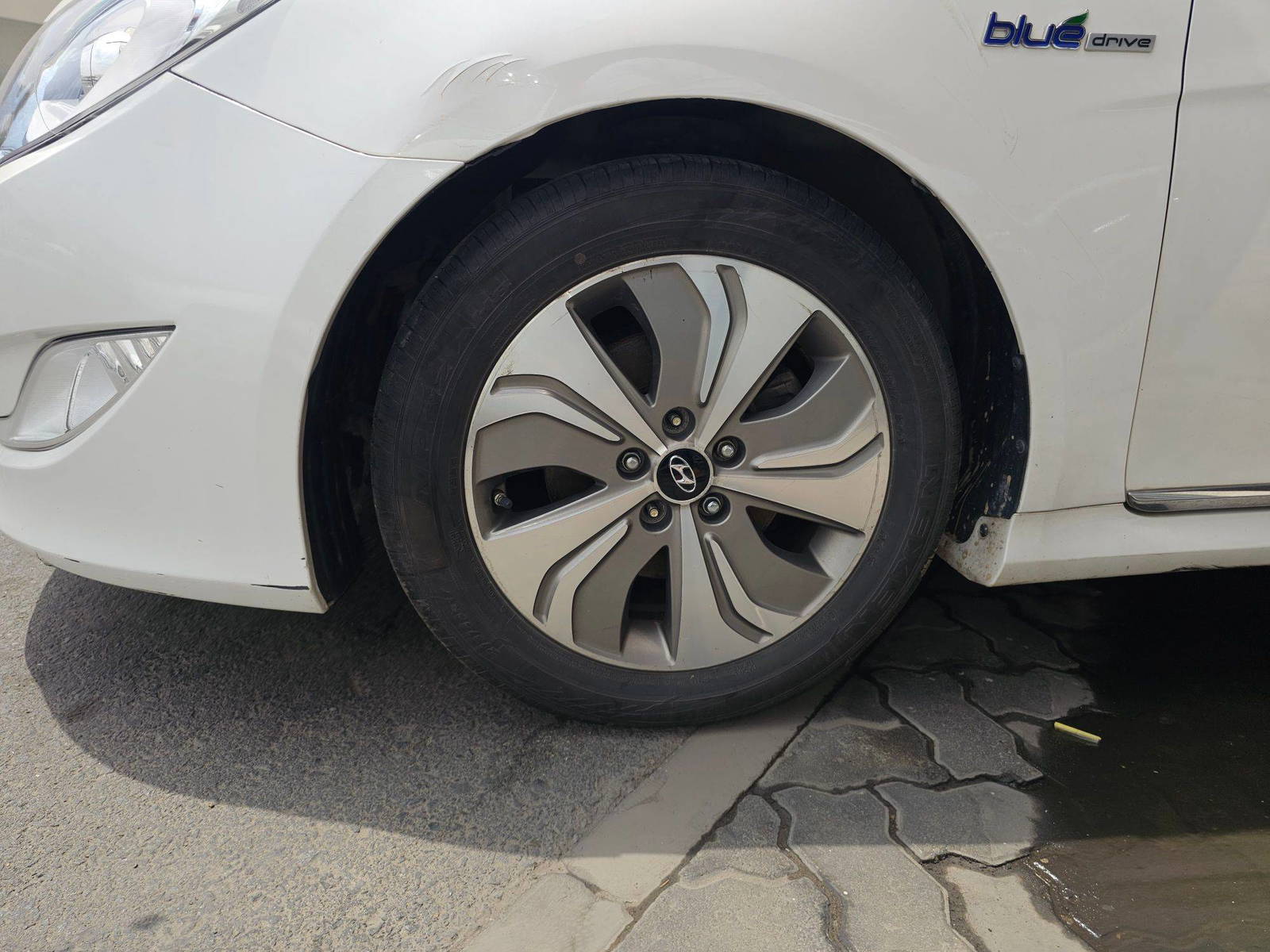 2014 HYUNDAI SONATA — 209478 KM — Lot 084272 — Souq - Marhaba Auctions Used Cars - Image 11