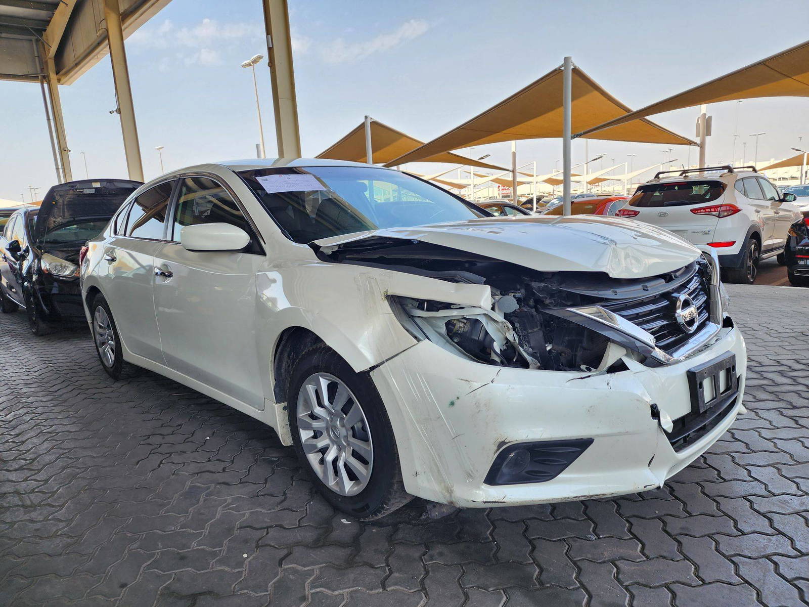 2017 NISSAN ALTIMA — Lot 94901 — Souq - Marhaba Auctions Used Cars - Image 4