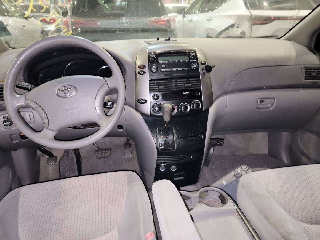 2008 TOYOTA SIENNA — 261147 Miles — Lot 101370 — Main - Marhaba Auctions Used Cars - Image 7