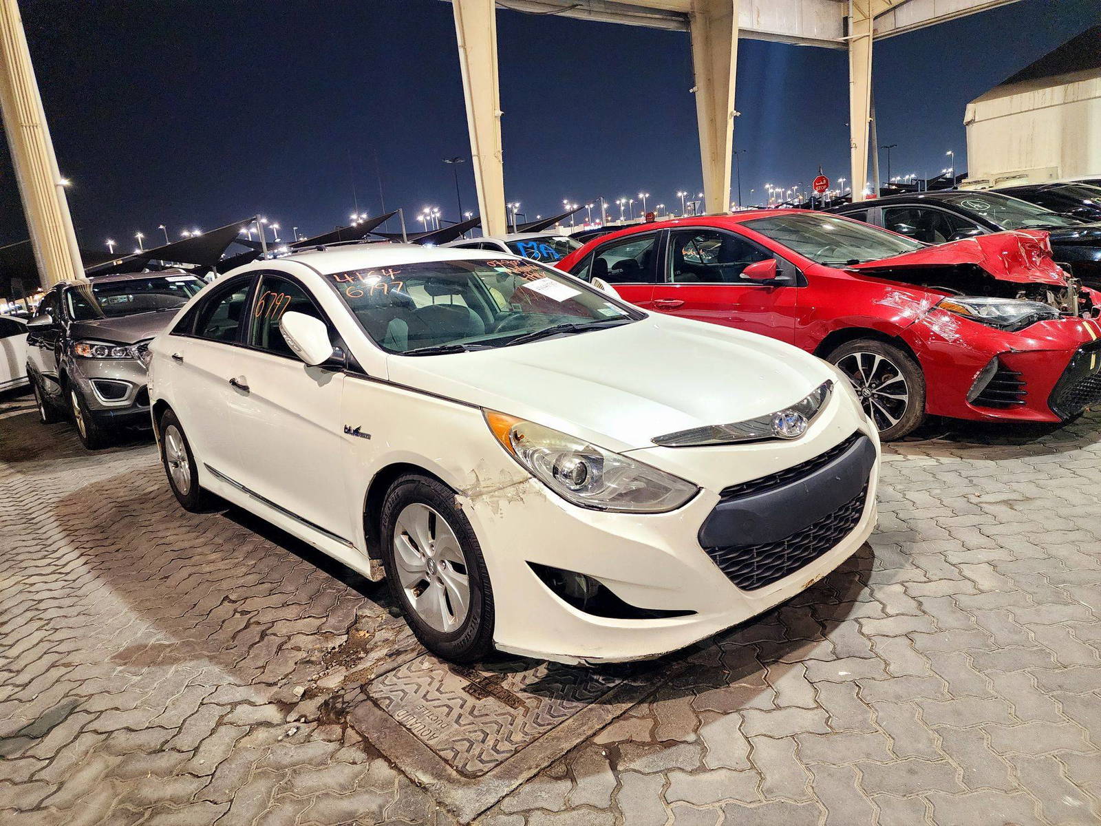 2013 HYUNDAI SONATA — 181927 Miles — Lot 41646797 — Souq - Marhaba Auctions Used Cars - Image 4