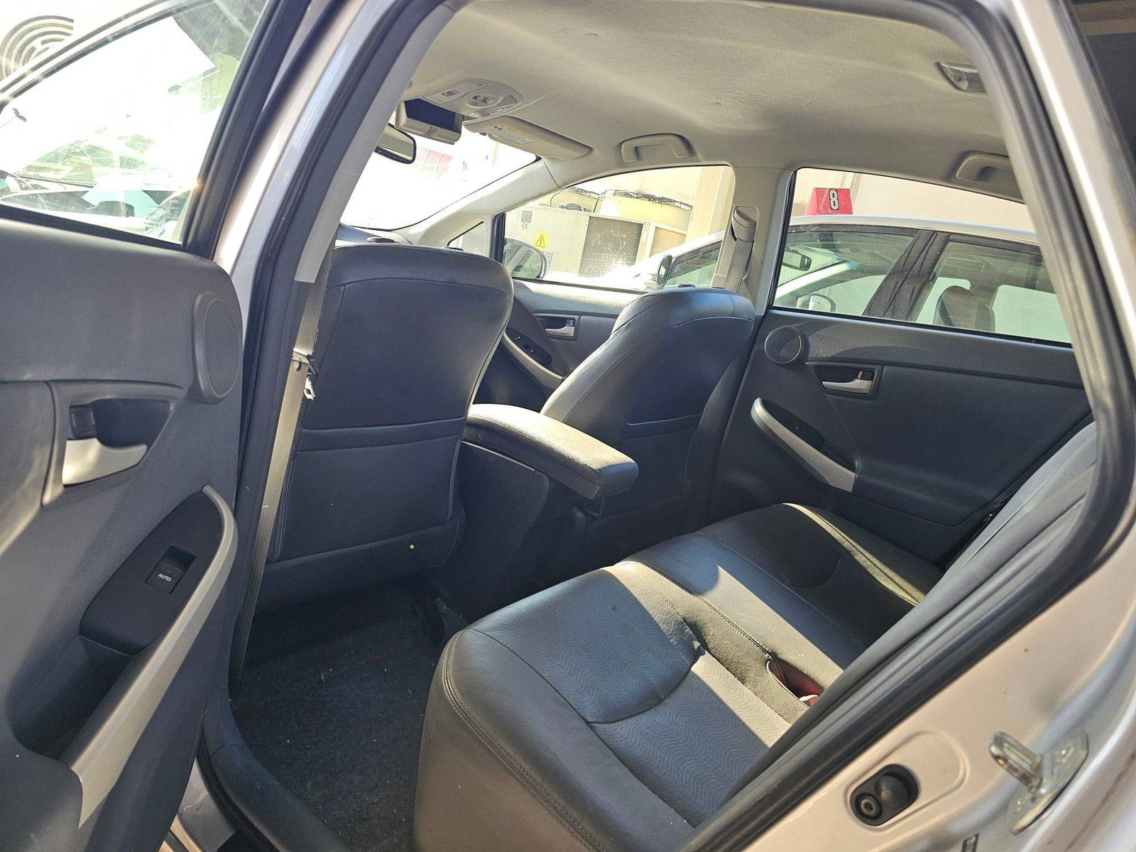2011 TOYOTA PRIUS — 172567 Miles — Lot B0262829 — Souq - Marhaba Auctions Used Cars - Image 6