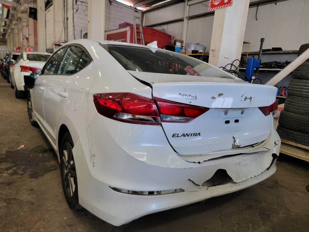 2018 HYUNDAI ELANTRA — 111742 Miles — Lot 38777488 — Souq - Marhaba Auctions Used Cars - Image 4