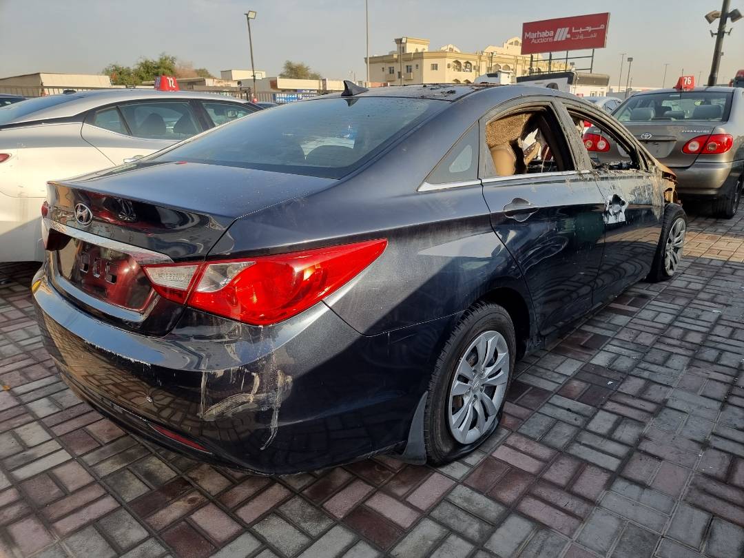 HYUNDAI SONATA 2012 - Marhaba Auction Used Cars - Image 3