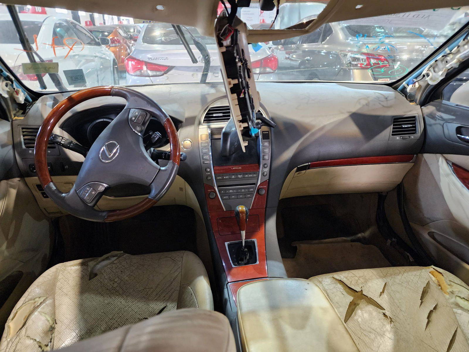 2011 LEXUS ES 350 — 232531 Miles — Lot 39006757 — Main - Marhaba Auctions Used Cars - Image 7
