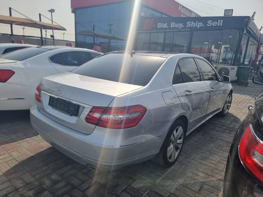 MERCEDES BENZ E-300 2011 - Marhaba Auction Used Cars - Image 4
