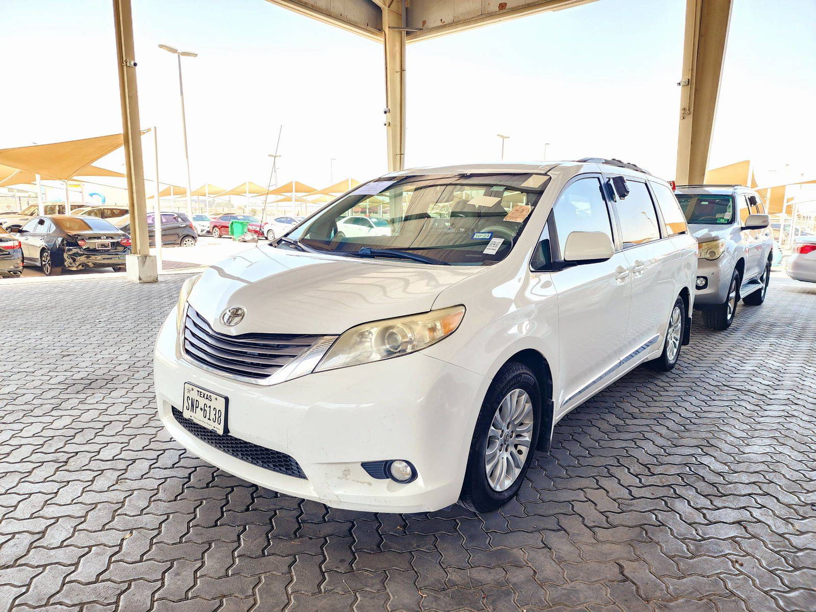 2012 TOYOTA SIENNA — 195806 Miles — Lot 5836587 — Souq - Marhaba Auctions Used Cars - Image 5