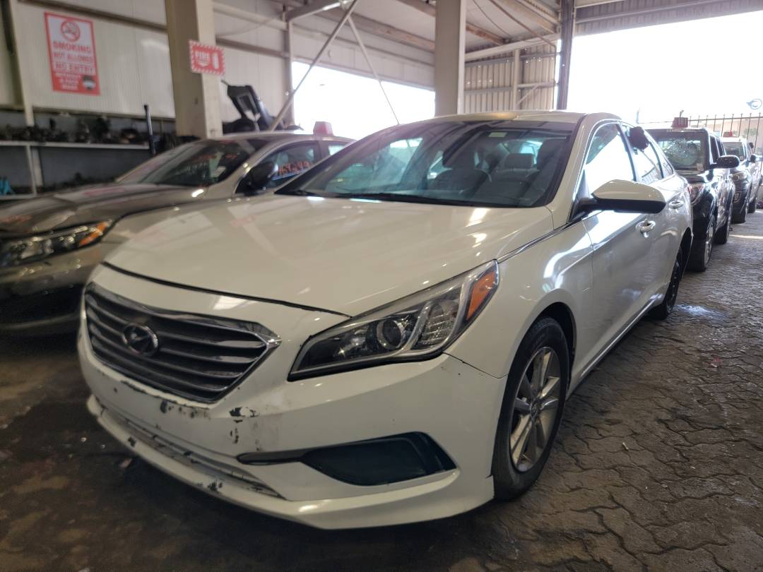 2016 HYUNDAI SONATA — 83526 Miles — Lot GH406145 — Main - Marhaba Auctions Used Cars - Image 4