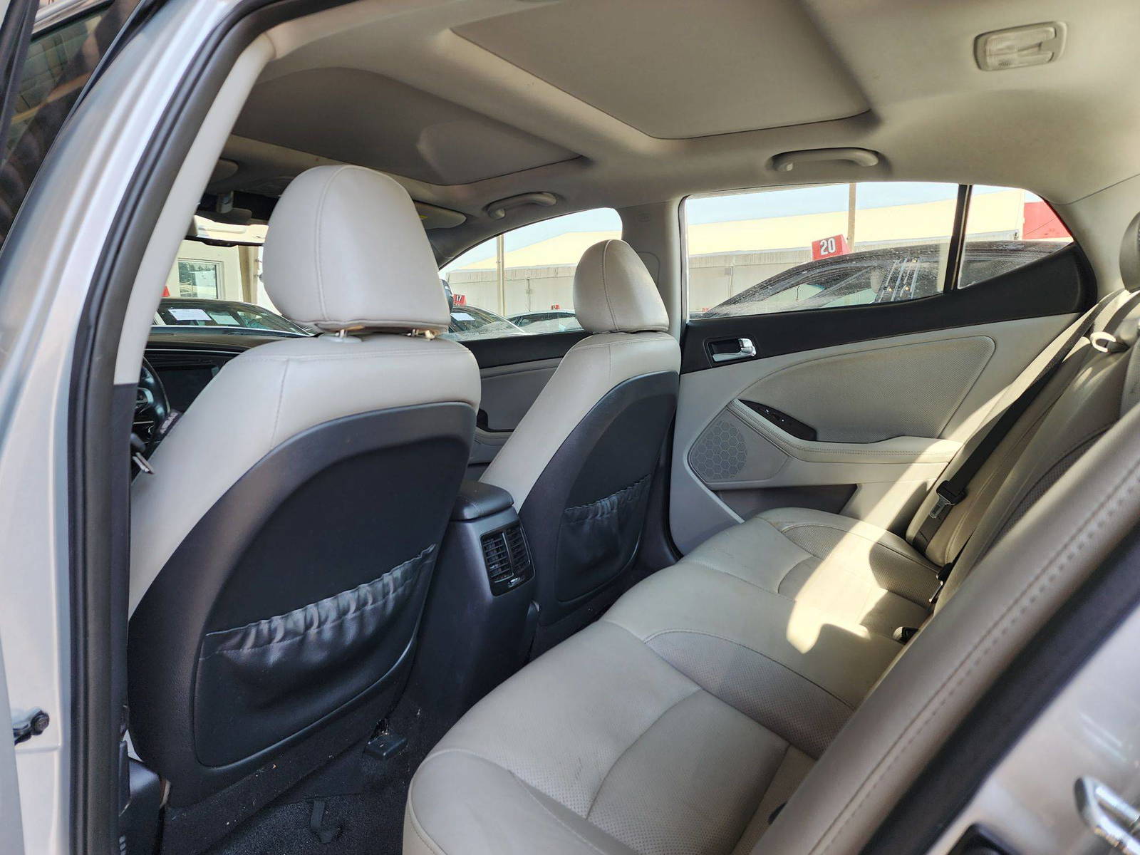 2015 KIA OPTIMA — 219507 Miles — Lot 40025594 — Souq - Marhaba Auctions Used Cars - Image 6