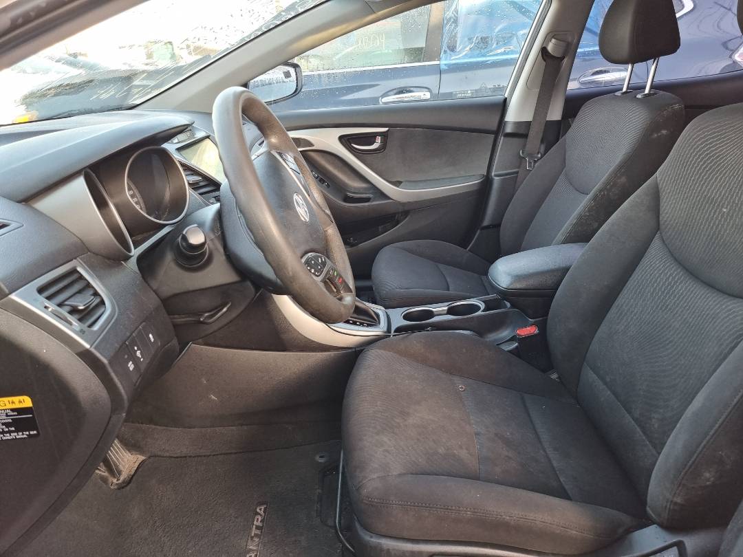 2015 HYUNDAI ELANTRA — 205394 KM — Lot 215487 — Ind. 12 - Marhaba Auctions Used Cars - Image 8