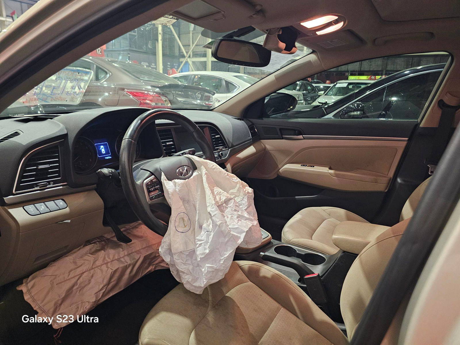 2018 HYUNDAI ELANTRA — 115672 Miles — Lot 43707448 — Main - Marhaba Auctions Used Cars - Image 8
