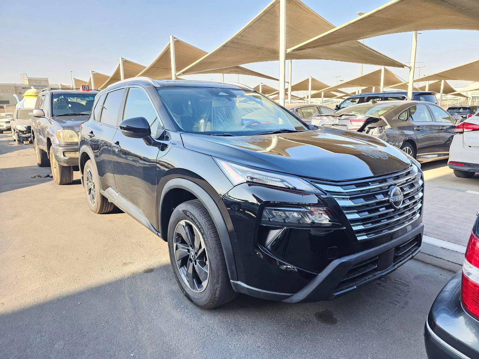 2024 NISSAN ROGUE — 8251 KM — Lot BB3RW180072 — Souq - Marhaba Auctions Used Cars - Image 6