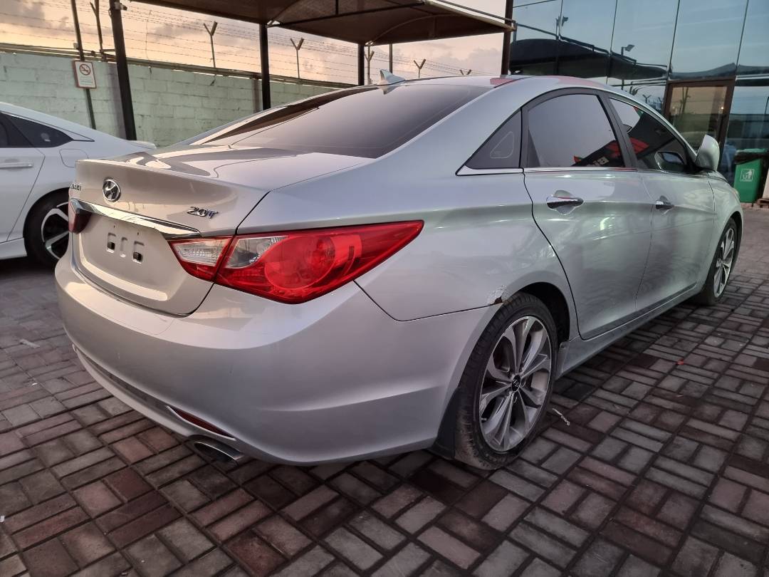 2013 HYUNDAI SONATA — 154481 Miles — Lot 125487 — Ind. 12 - Marhaba Auctions Used Cars - Image 5