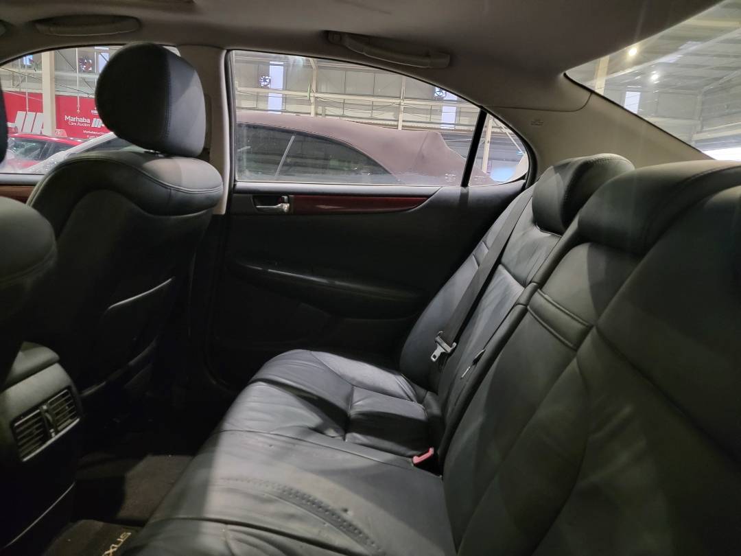 2004 LEXUS ES 330 — 258426 KM — Lot 40023015 — Main - Marhaba Auctions Used Cars - Image 7