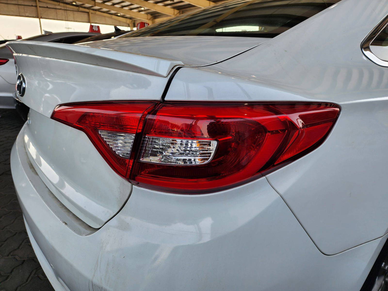 2015 HYUNDAI SONATA — 116034 Miles — Lot 44870524 — Ind. 12 - Marhaba Auctions Used Cars - Image 10