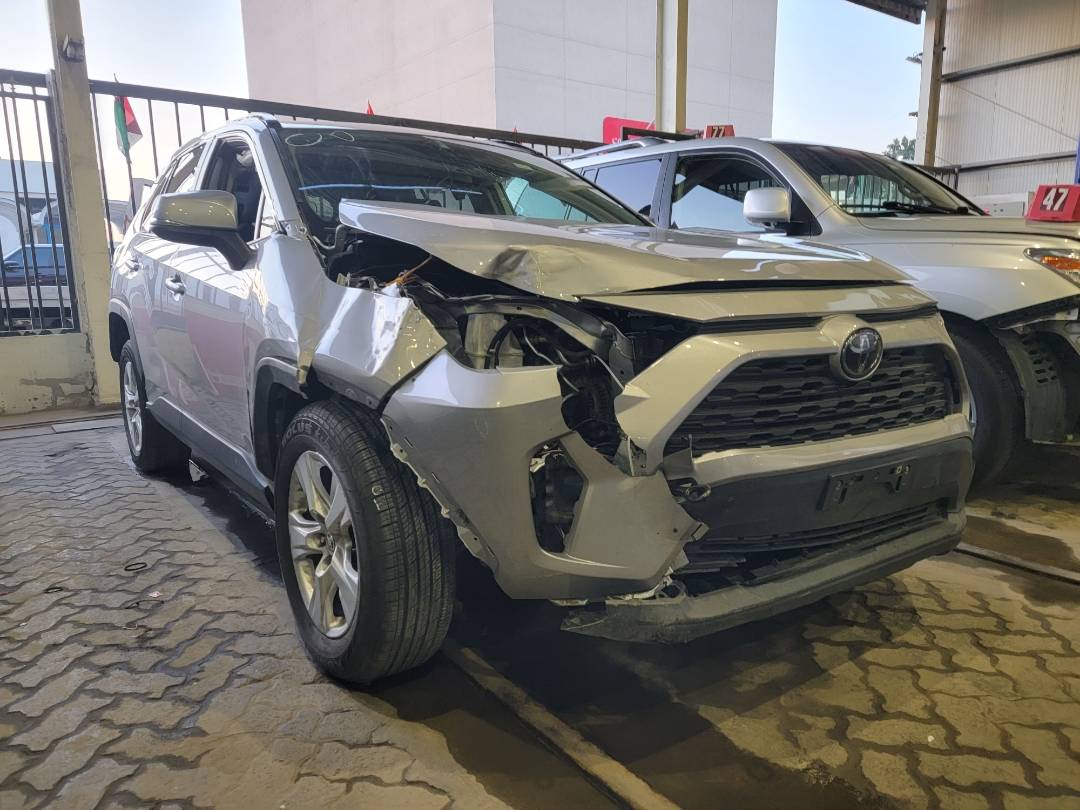2020 TOYOTA RAV4 — 110716 Miles — Lot FVXLD057953 — Main - Marhaba Auctions Used Cars - Image 4