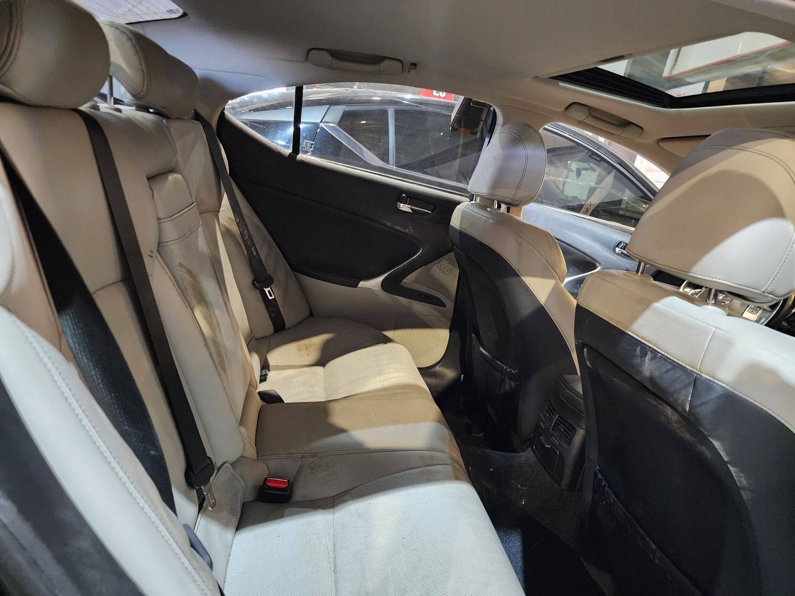 2012 LEXUS IS 250 — 154215 Miles — Lot 72775764 — Souq - Marhaba Auctions Used Cars - Image 6