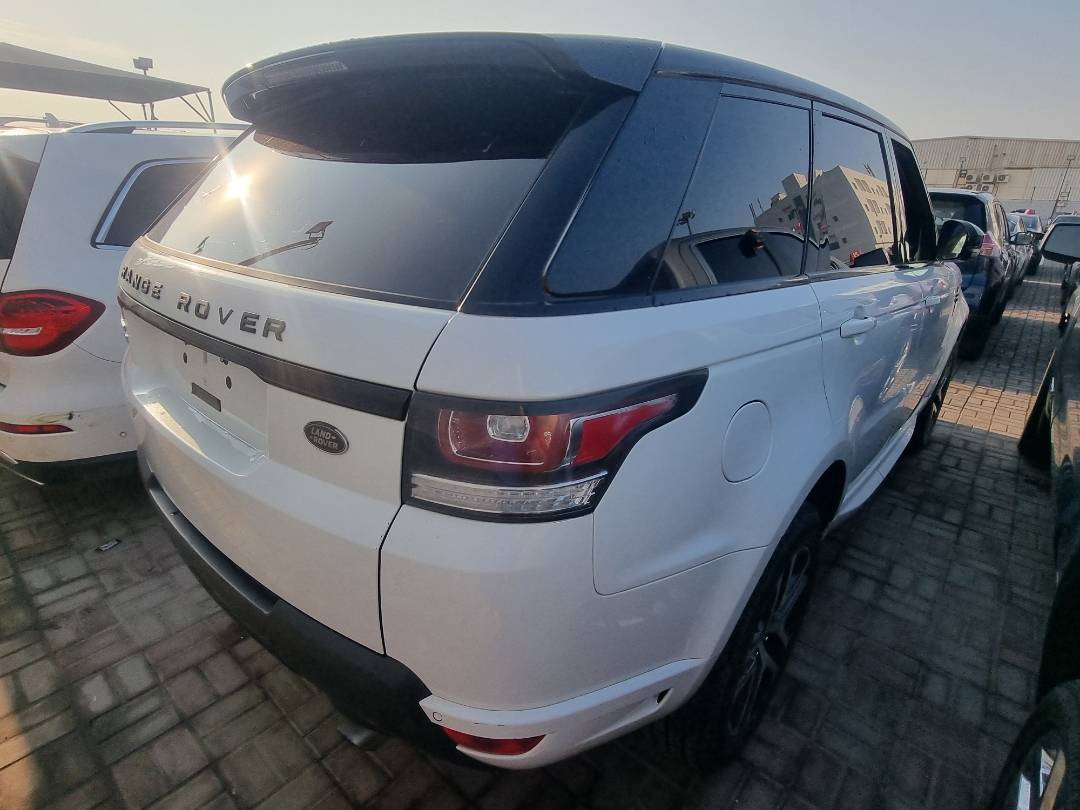 LAND ROVER RANGE ROVER SPORT AUTOBIOGRAPHY 2014 - Marhaba Auction Used Cars - Image 4