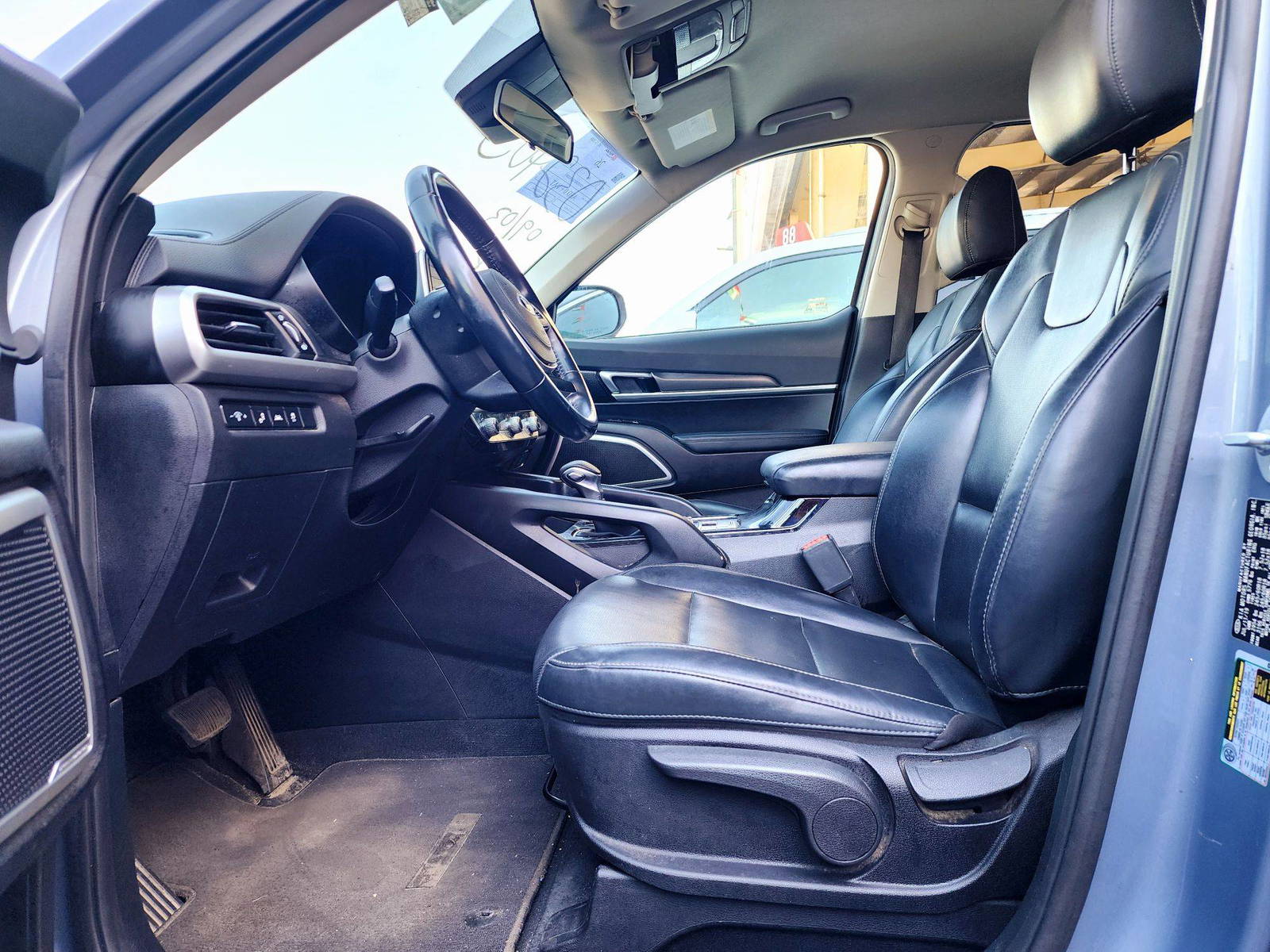 2020 KIA TELLURIDE — 76342 Miles — Lot 61913654 — Souq - Marhaba Auctions Used Cars - Image 8