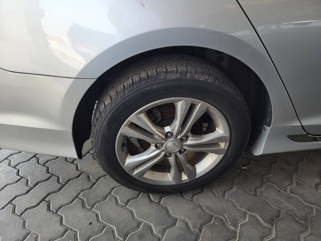 2018 HYUNDAI SONATA — 77280 Miles — Lot 41878 — Souq - Marhaba Auctions Used Cars - Image 11