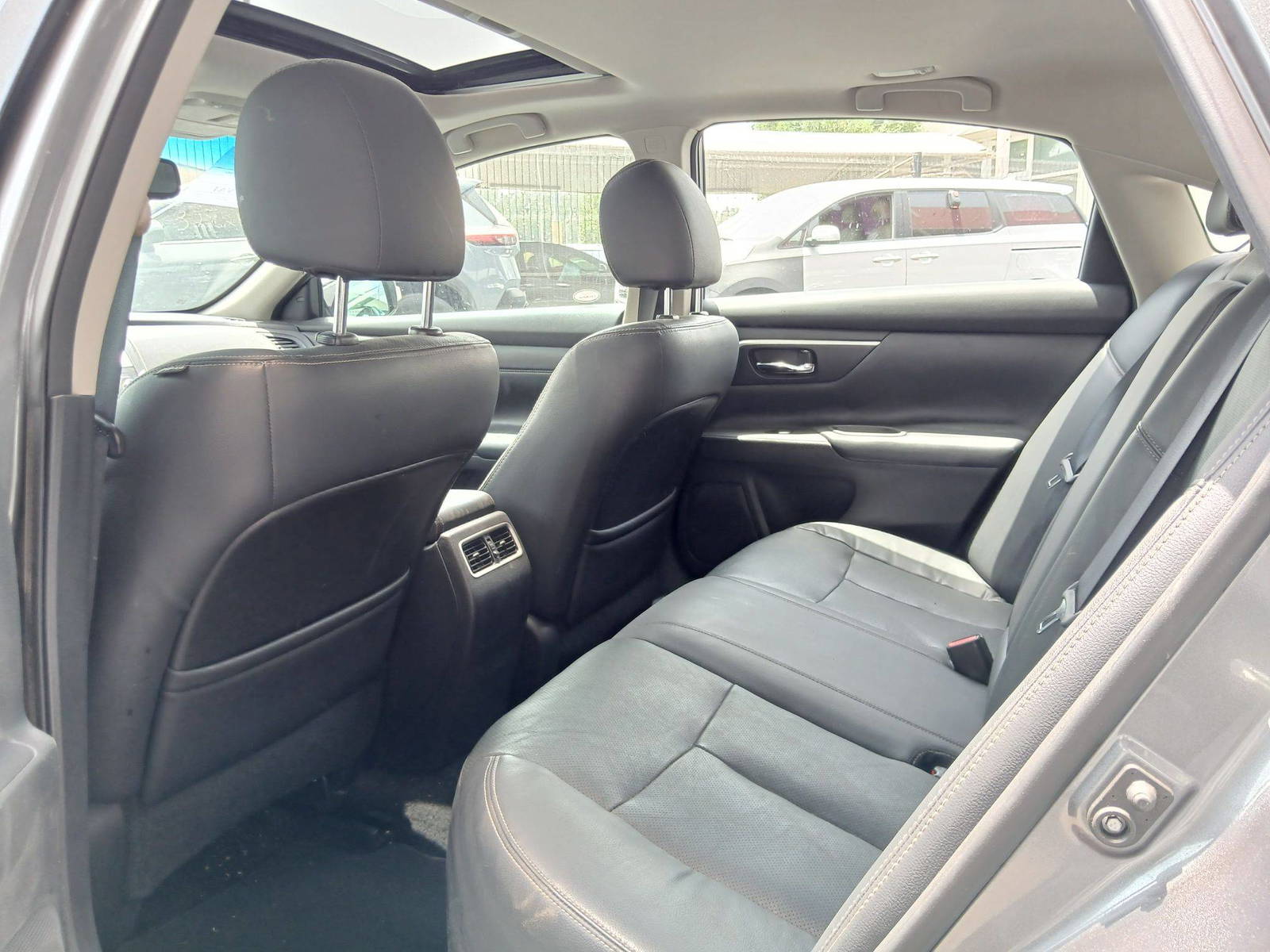 2016 NISSAN ALTIMA — 174195 KM — Lot 48550415 — Souq - Marhaba Auctions Used Cars - Image 6