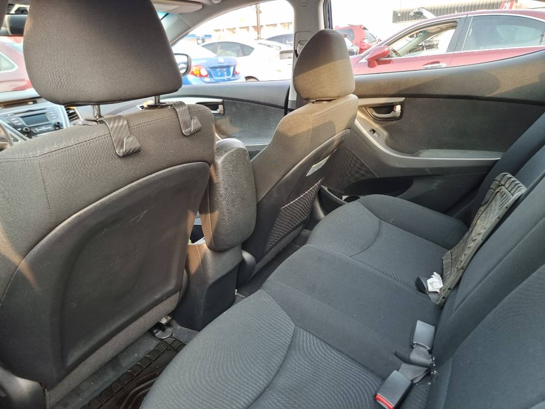 2015 HYUNDAI ELANTRA — 173264 KM — Lot 386195 — Souq - Marhaba Auctions Used Cars - Image 8