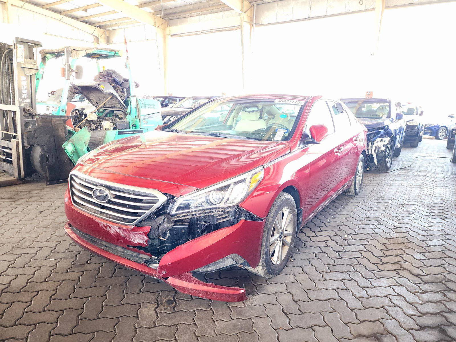 2015 HYUNDAI SONATA — 102530 Miles — Lot 1FH183639 — Souq - Marhaba Auctions Used Cars - Image 5