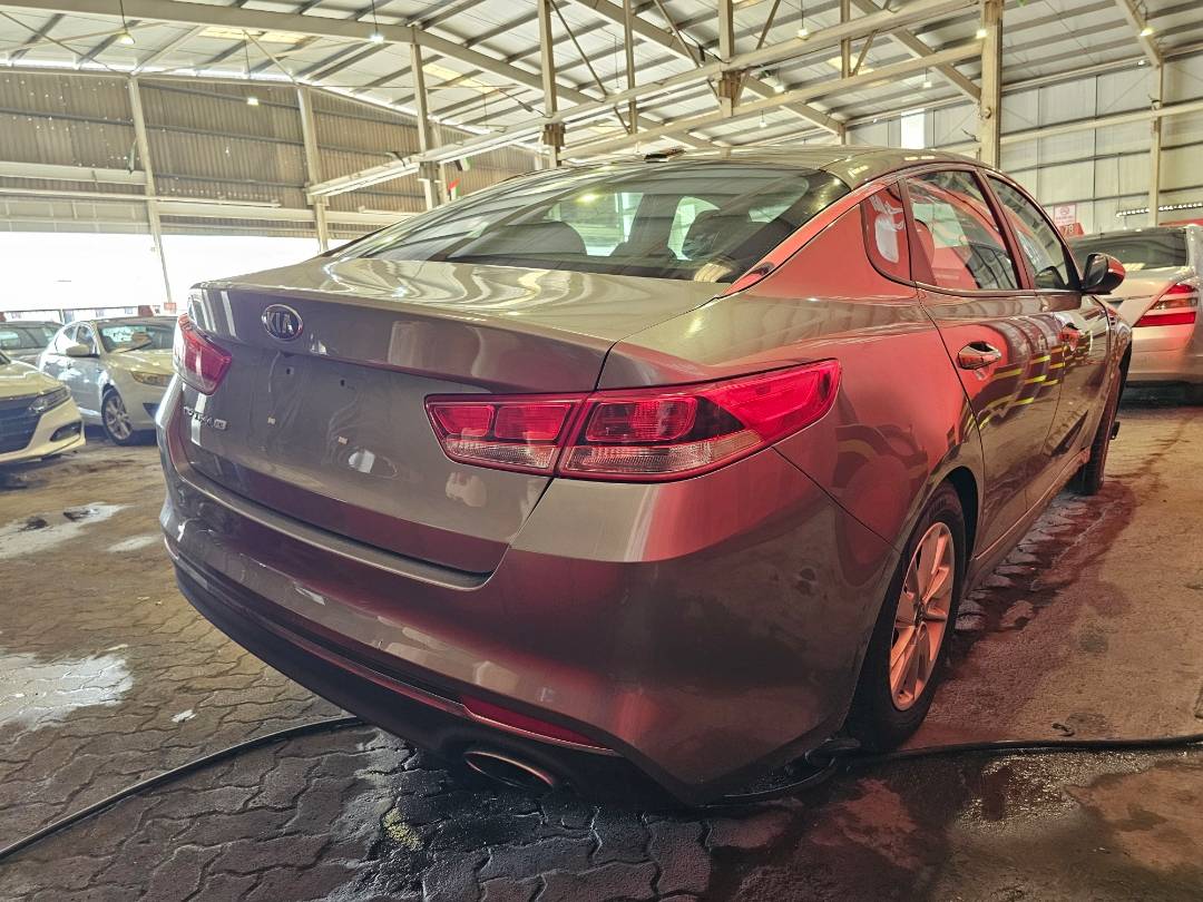 2016 KIA OPTIMA — 170708 Miles — Lot 113072 — Main - Marhaba Auctions Used Cars - Image 4