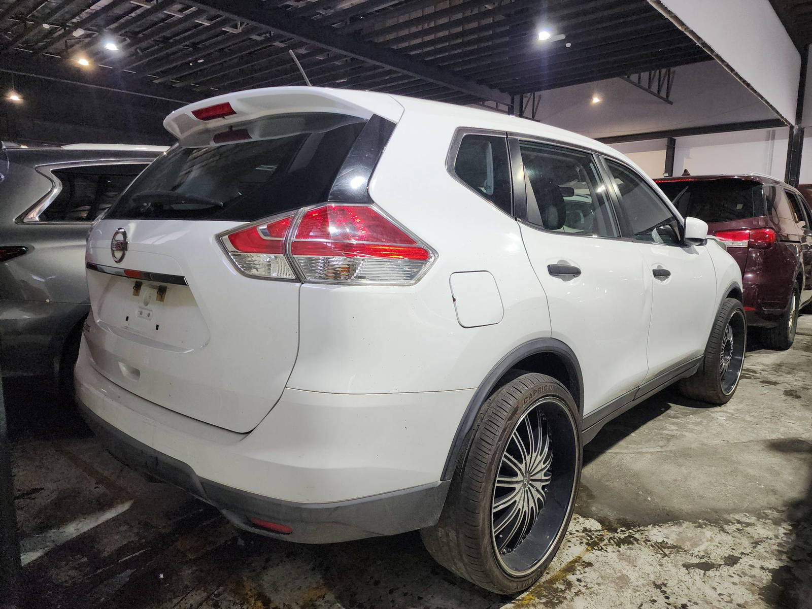 2016 NISSAN ROGUE — 147277 Miles — Lot 676546 — Al Quoz - Marhaba Auctions Used Cars - Image 5