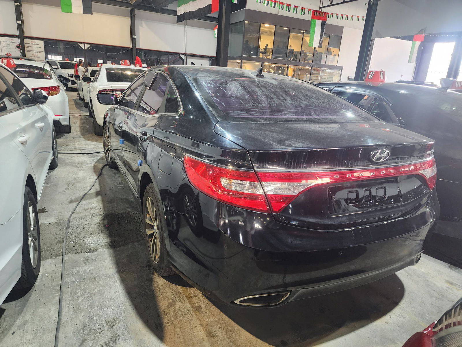 HYUNDAI GRANDEUR 2011 - Marhaba Auction Used Cars - Image 5