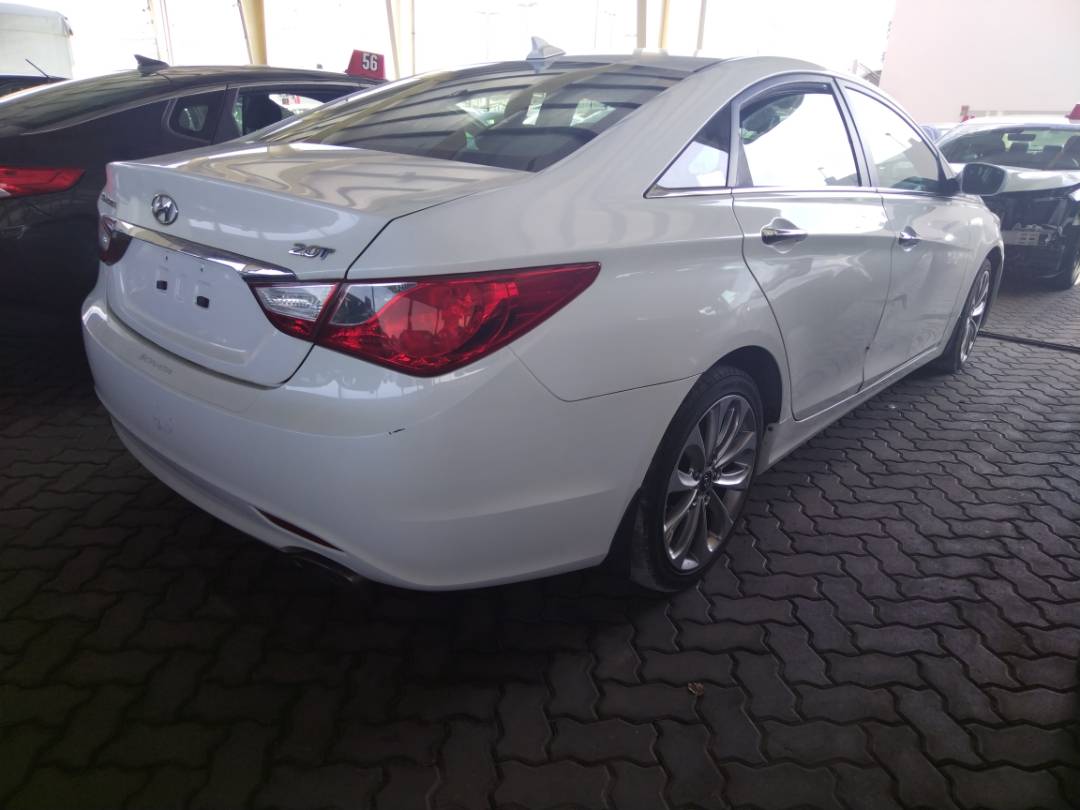 2012 HYUNDAI SONATA — 144077 Miles — Lot 57995502 - Marhaba Auctions Used Cars - Image 4