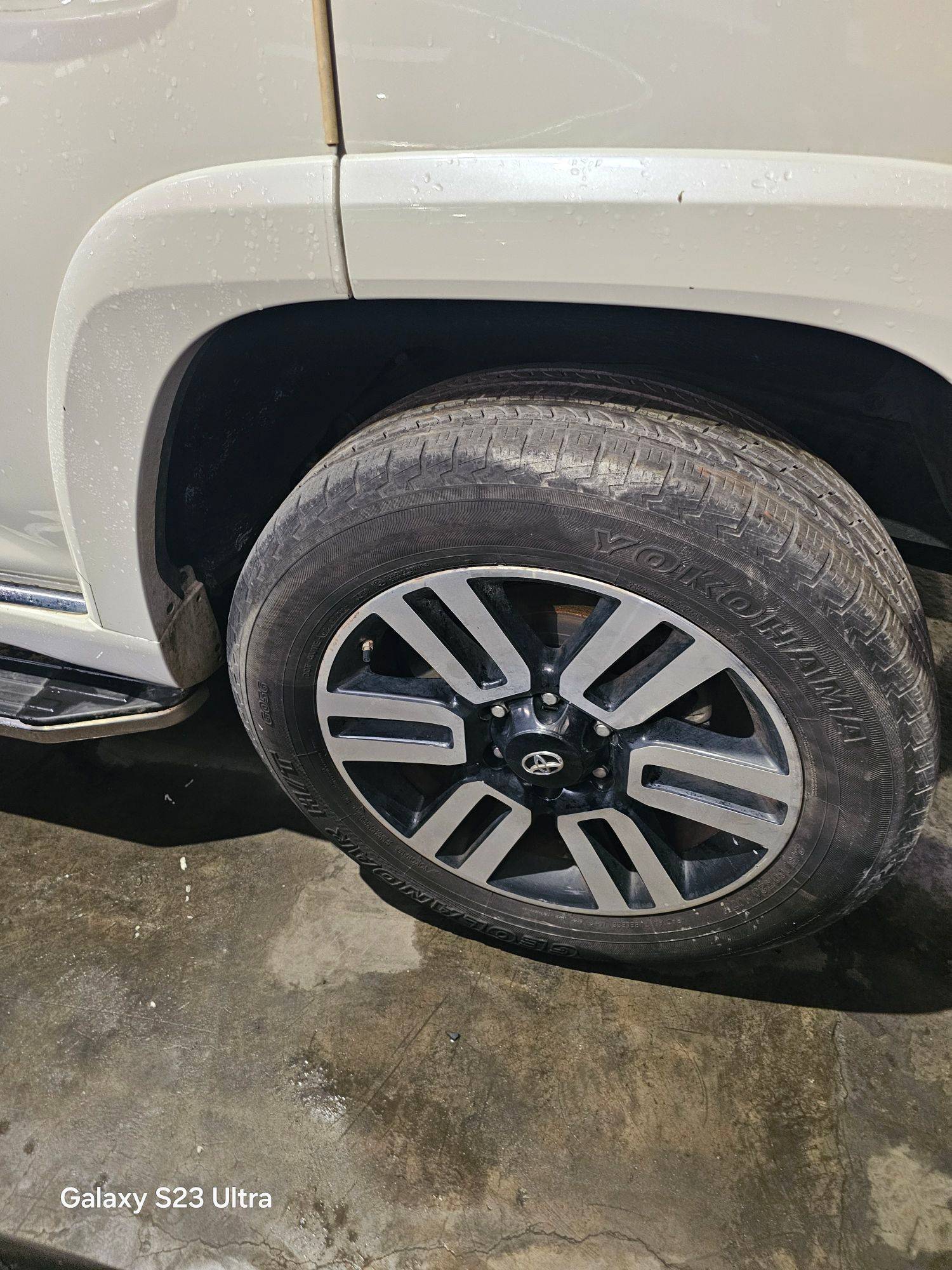 TOYOTA 4RUNNER SR5 2015 - Marhaba Auction Used Cars - Image 5