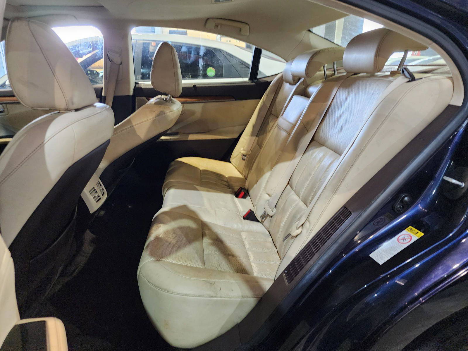 2016 LEXUS ES 300H — 210010 Miles — Lot 113576 — Ind. 12 - Marhaba Auctions Used Cars - Image 7