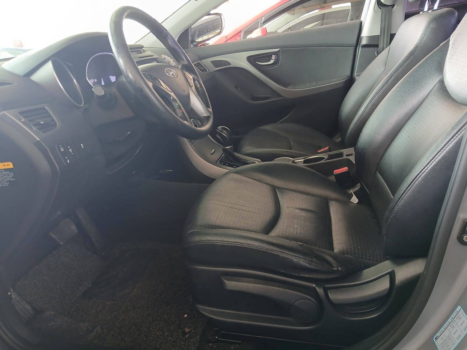 2014 HYUNDAI AVANTE — 151170 KM — Lot 986666 — Souq - Marhaba Auctions Used Cars - Image 8