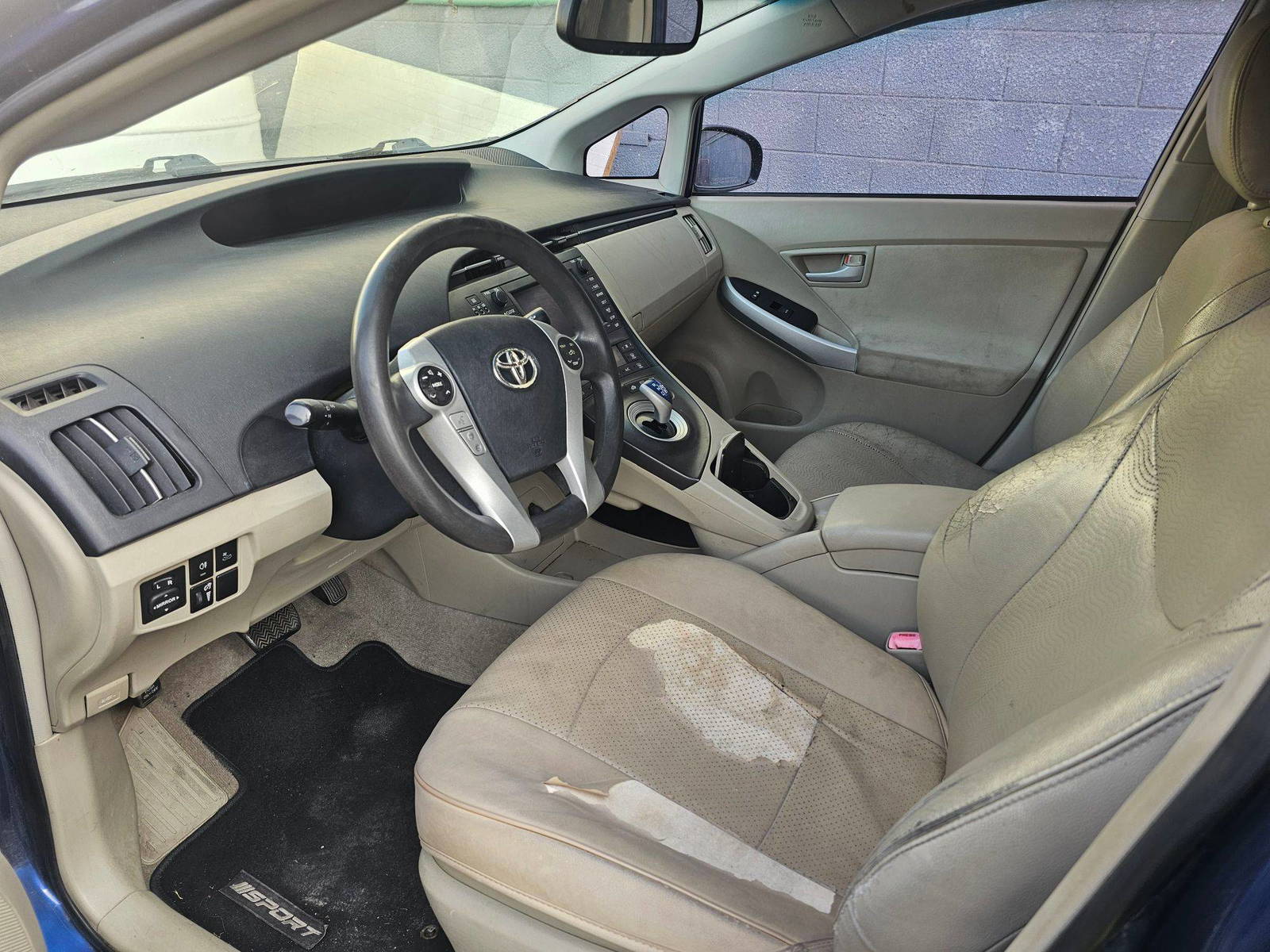2011 TOYOTA PRIUS — 249522 Miles — Lot 268460 — Main - Marhaba Auctions Used Cars - Image 8