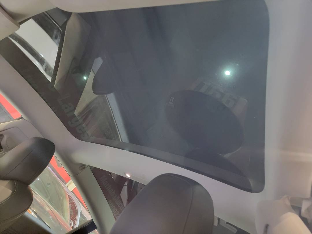 TESLA MODEL 3 2021 - Marhaba Auction Used Cars - Image 9