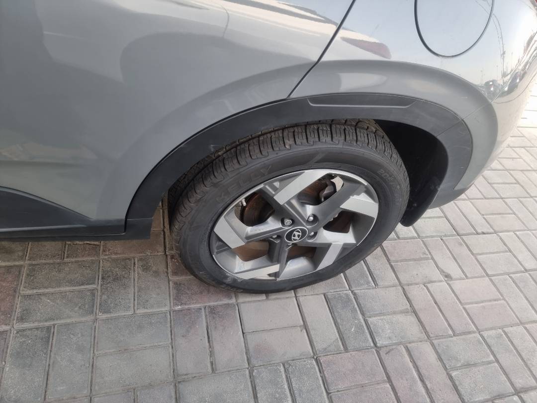 HYUNDAI VENUE SEL 2022 - Marhaba Auction Used Cars - Image 9