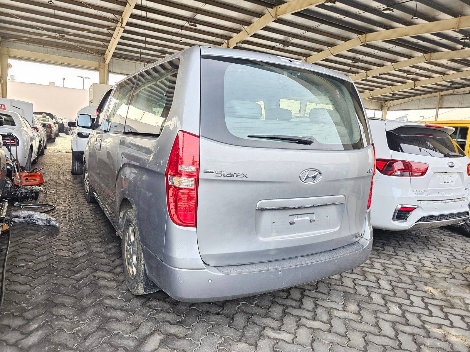 HYUNDAI GRAND STAREX 2011 - Marhaba Auction Used Cars - Image 3