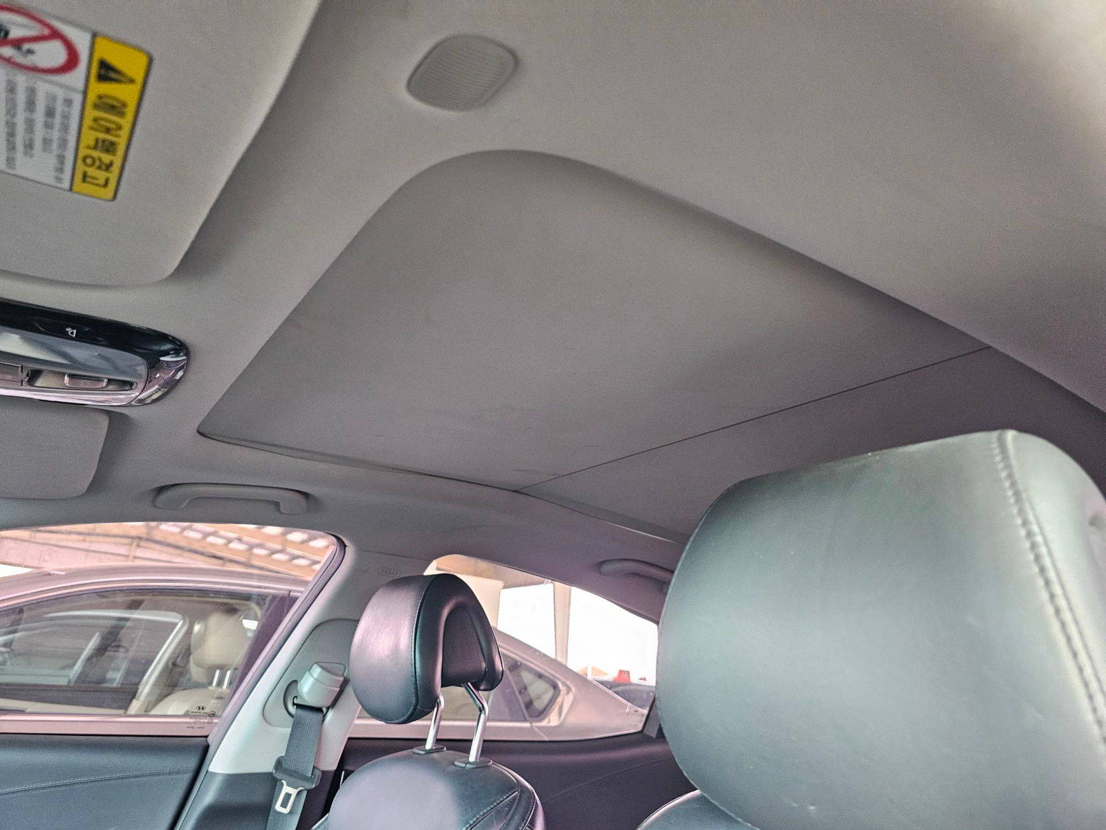 HYUNDAI GRANDEUR 2012 - Marhaba Auction Used Cars - Image 8