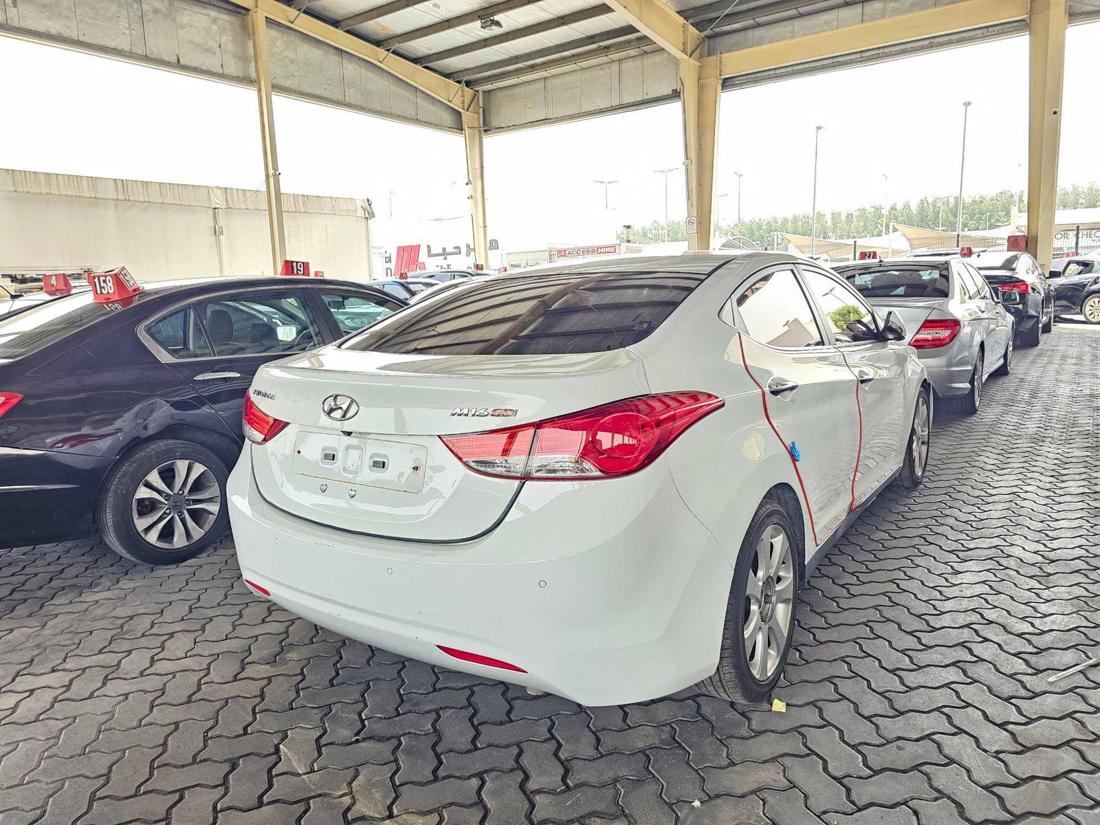 2011 HYUNDAI AVANTE — 171883 KM — Lot 006505 — Souq - Marhaba Auctions Used Cars - Image 3