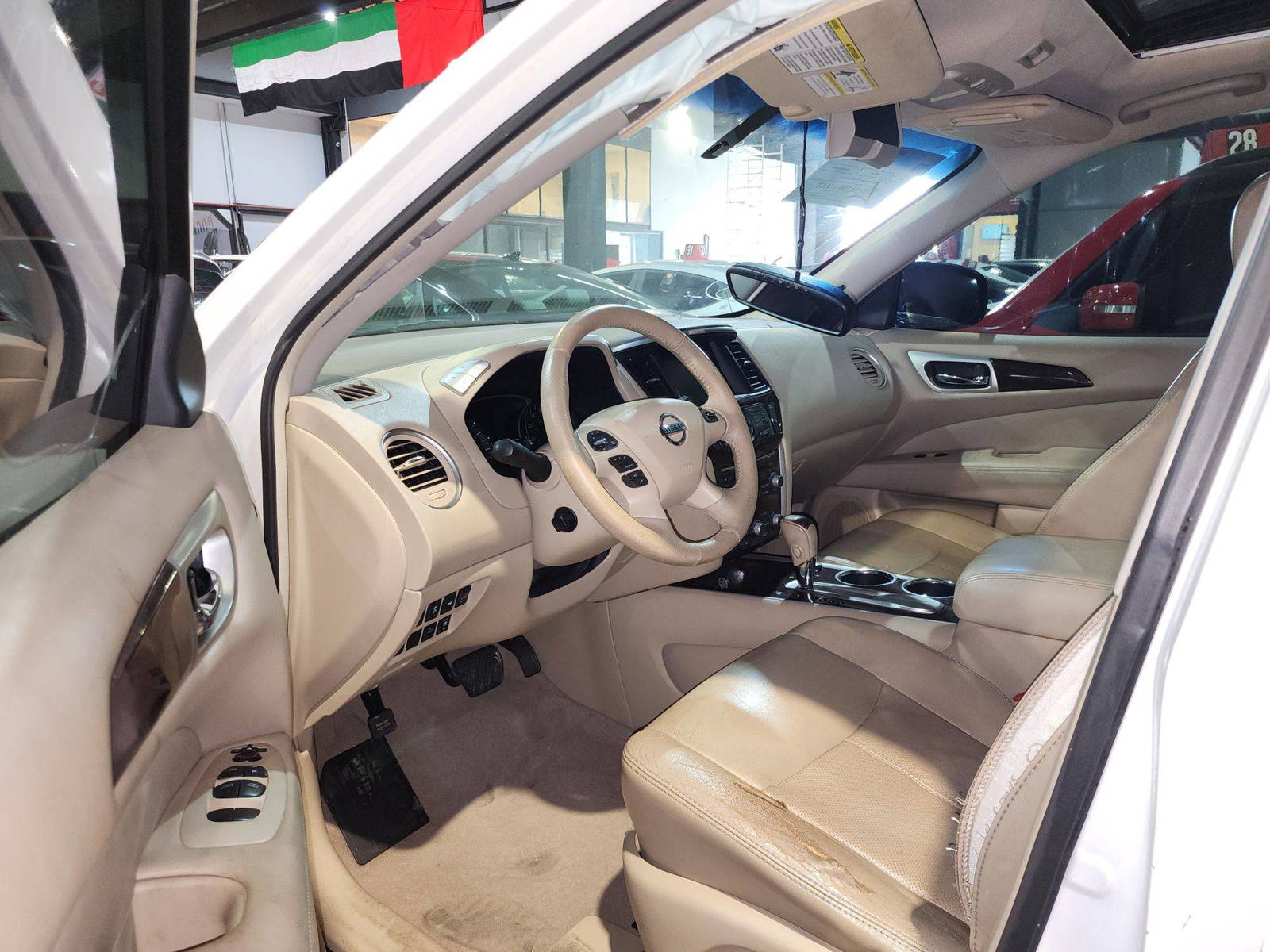 2013 NISSAN PATHFINDER — 160370 Miles — Lot 643203 — Al Quoz - Marhaba Auctions Used Cars - Image 9