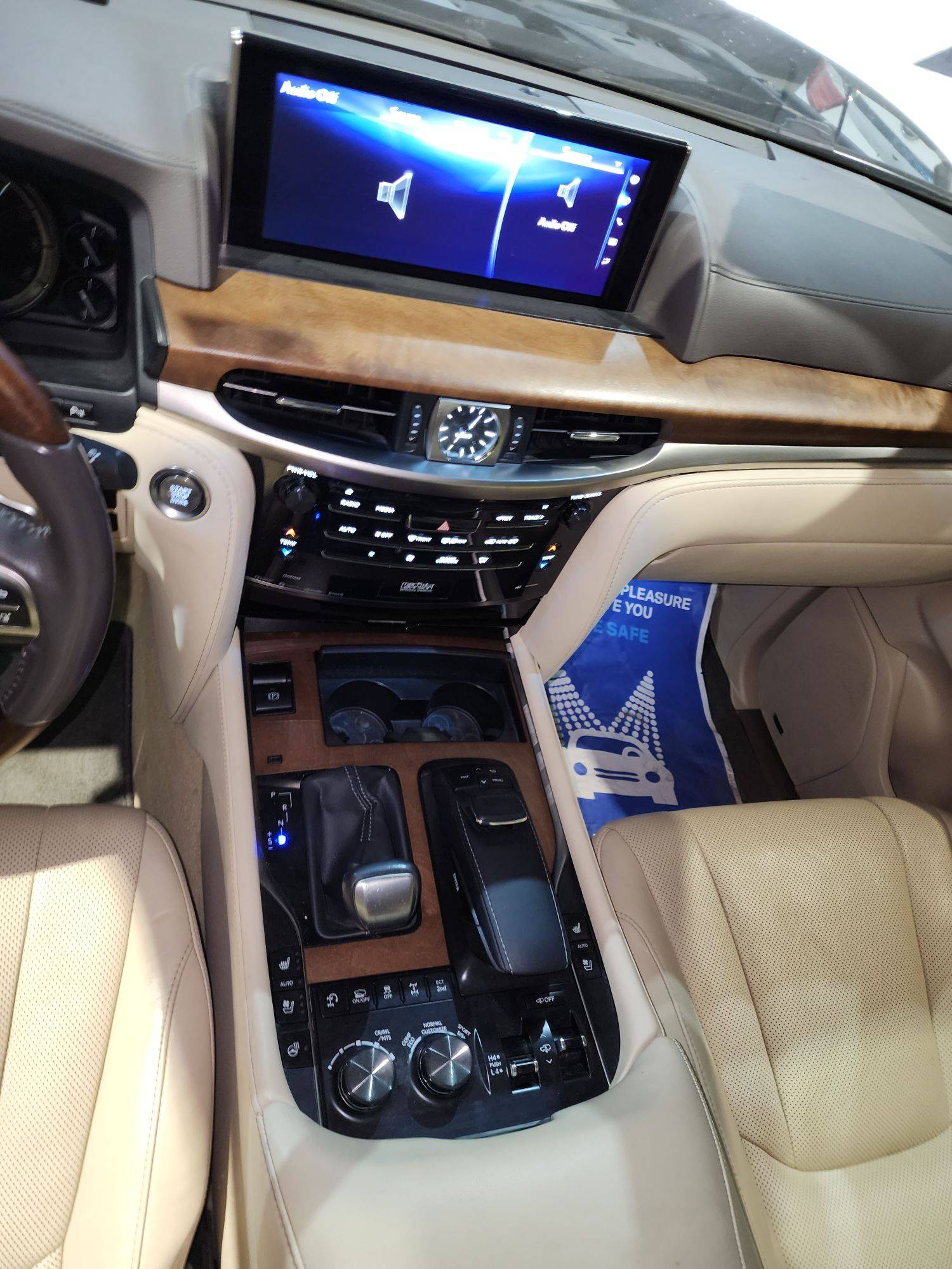 2019 LEXUS LX 570 — 23437 Miles — Lot 84558 — Al Quoz - Marhaba Auctions Used Cars - Image 14
