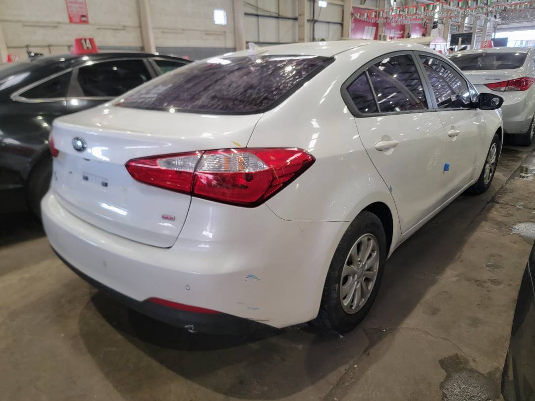 2013 KIA K3 — 121868 KM — Lot 842300 — Main - Marhaba Auctions Used Cars - Image 4