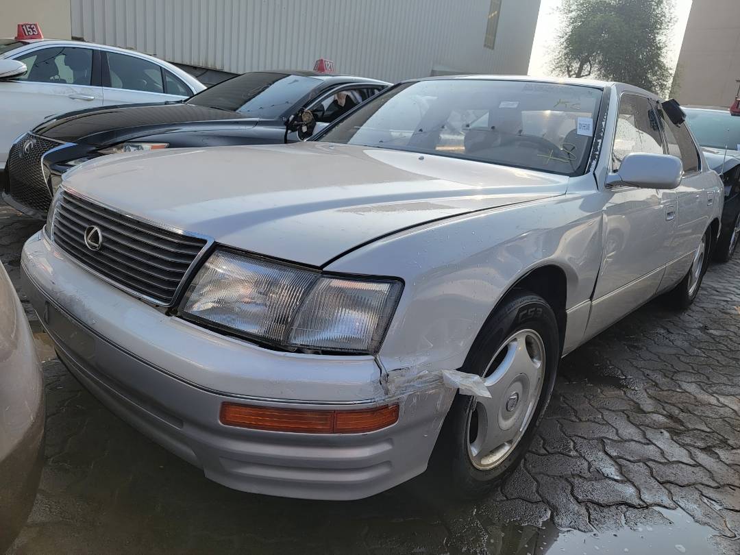 1997 LEXUS LS 400 — 139871 Miles — Lot V0094094 — Main - Marhaba Auctions Used Cars - Image 5