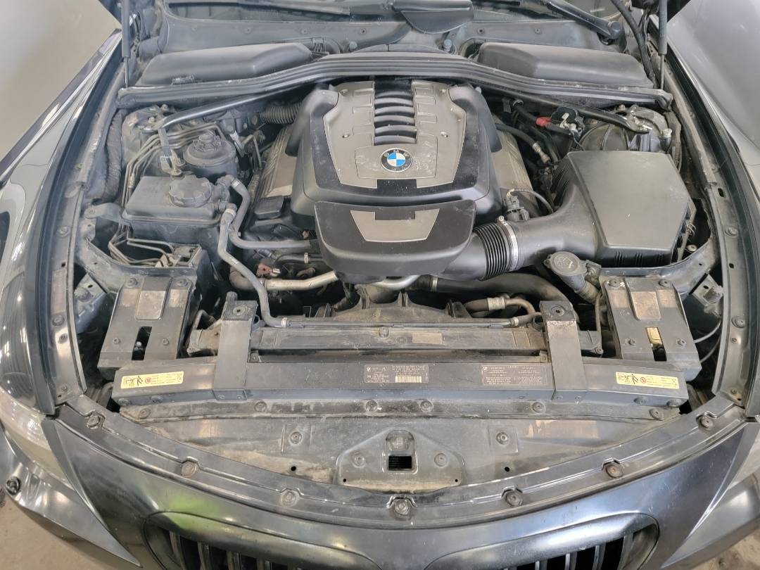 2006 BMW 650i — 274240 KM — Lot 76CN76502 — Main - Marhaba Auctions Used Cars - Image 9