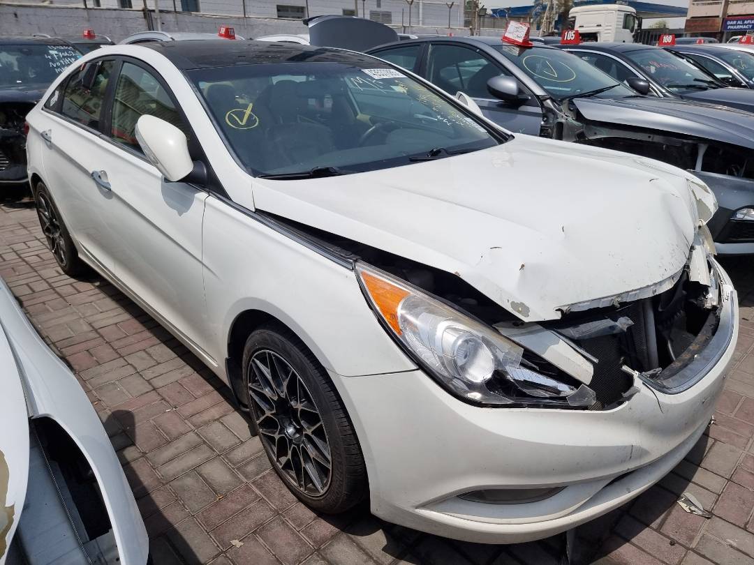 2012 HYUNDAI SONATA — 140128 Miles — Lot 124587 — Ind. 12 - Marhaba Auctions Used Cars - Image 4
