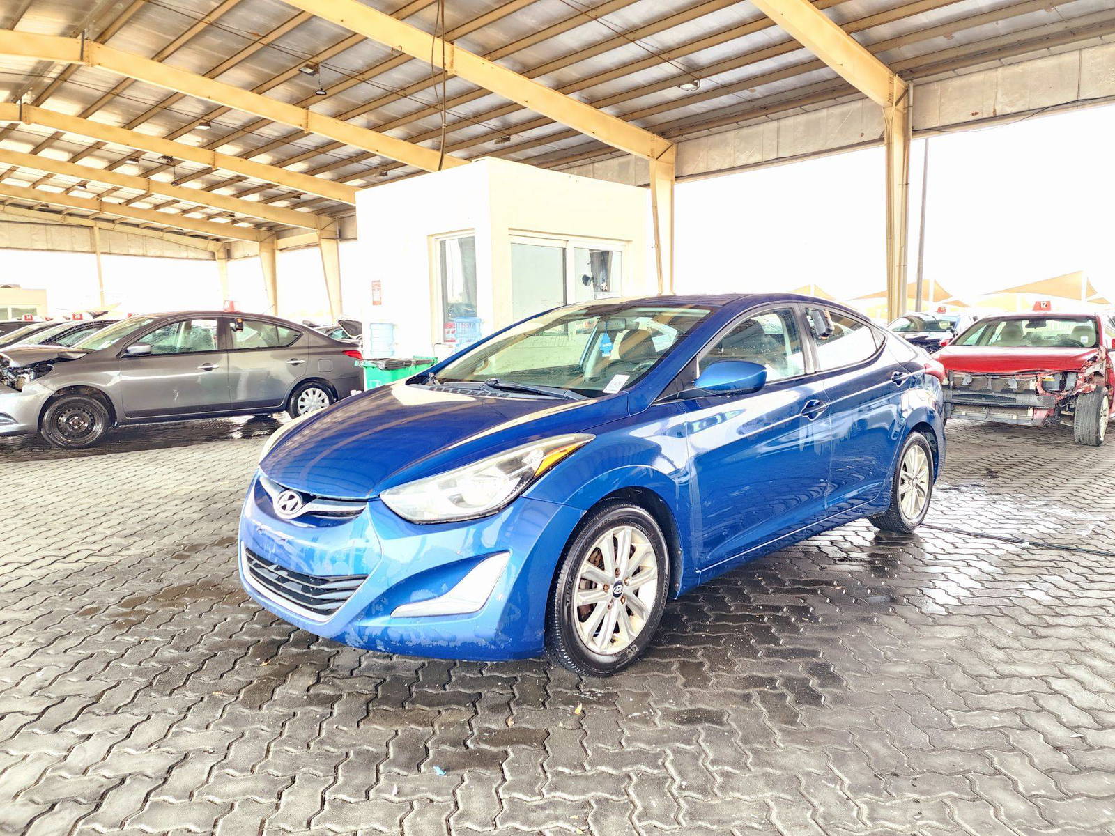 2016 HYUNDAI ELANTRA — 312441 KM — Lot 555553 — Main - Marhaba Auctions Used Cars - Image 5