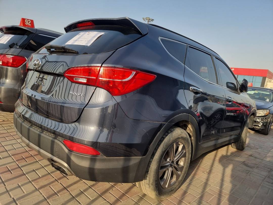 2016 HYUNDAI SANTA FE SPORT — 118111 Miles — Lot 343237 — Souq - Marhaba Auctions Used Cars - Image 4